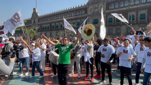 En 100 Ciudades de toda la República, Seguidores Expresan Apoyo para Ricardo Monreal