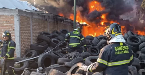 Incendio en Tiradero de Llantas en Xochimilco