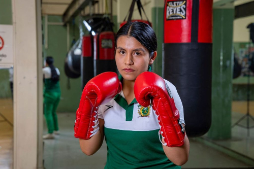 Carmita Herrera Destaca en Boxeo Universitario