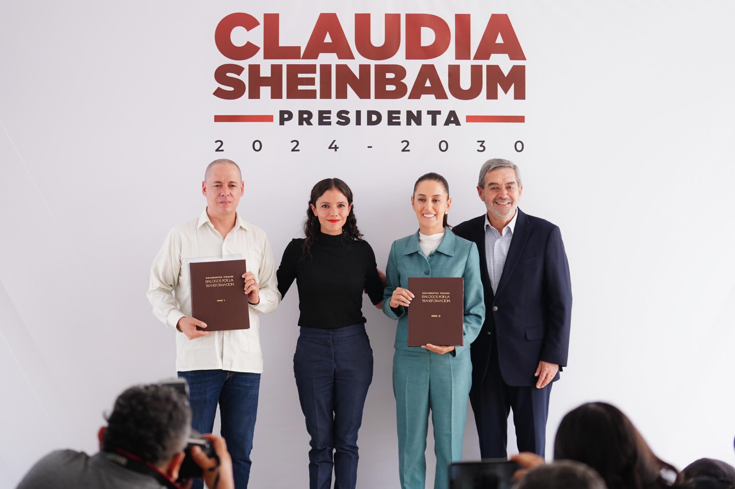 Recibe Claudia Sheinbaum Conclusiones de los Foros “Diálogos por la Transformación’’