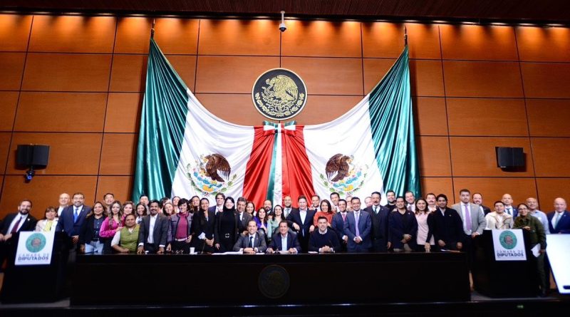 Celebran Diputados Aprobación en Puerta de Reforma en Materia de Protección y Cuidado Animal 