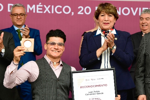 Delfina Gómez Entrega Premio Estatal del Deporte 2024 en Ceremonia Conmemorativa