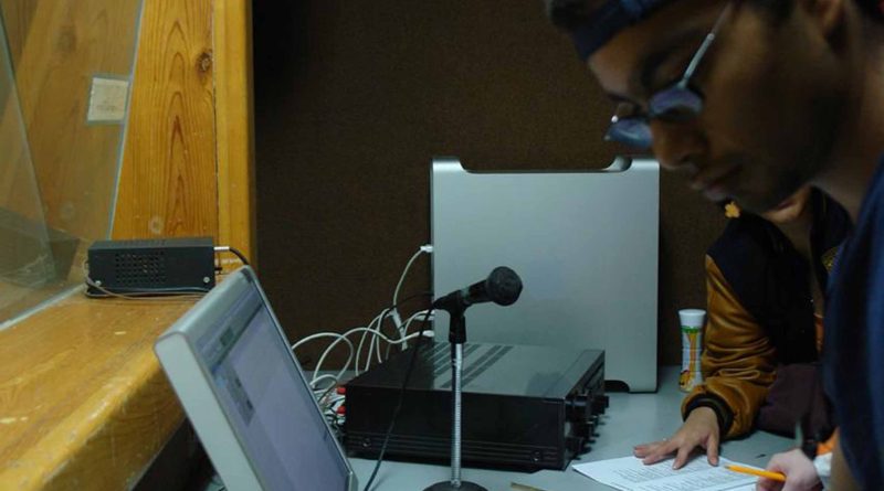 IA obliga a la Radio Tradicional a reorganizarse, asegura especialista de la UNAM