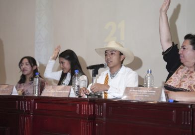 Chapingo y Senasica lanzan campaña contra Gusano Barrenador del Ganado en lenguas indígenas