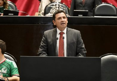 México transita hacia finanzas sostenibles, destaca en la UNAM subsecretario de Ingresos de la SHCP
