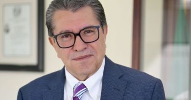 Ricardo Monreal invita a participantes del seminario “Los No Tan Jóvenes Legislando 2026” a convertirse en líderes