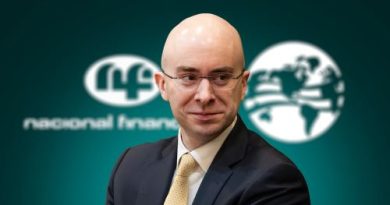 Carlos Torres Rosas asume la dirección de Nafin y Bancomext