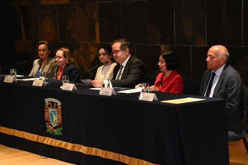 Honra UNAM al investigador emérito Luis de la Peña Auerbach; profundizó en la Mecánica Cuántica