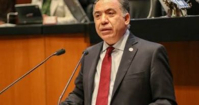 Senador presuntamente vinculado al narcotráfico renuncia a grupo parlamentario de Morena